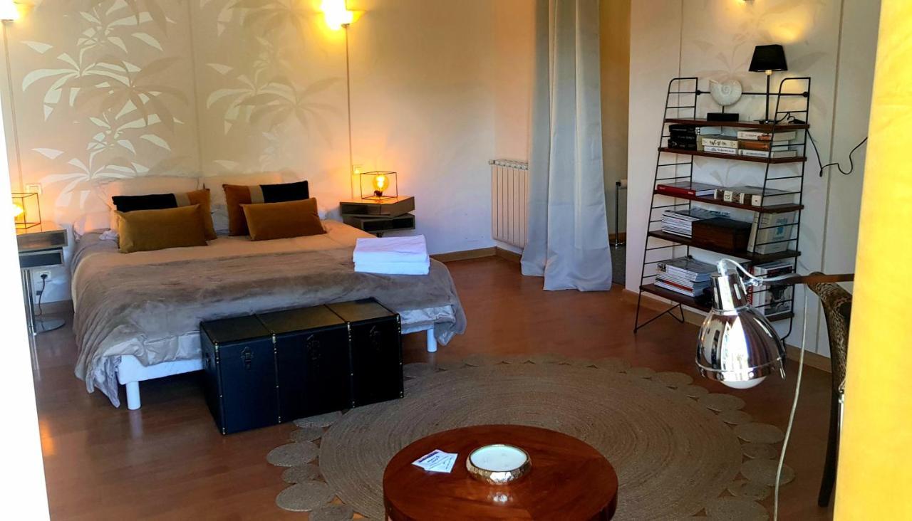 Bed and Breakfast La Revetizon Siecq Exterior foto