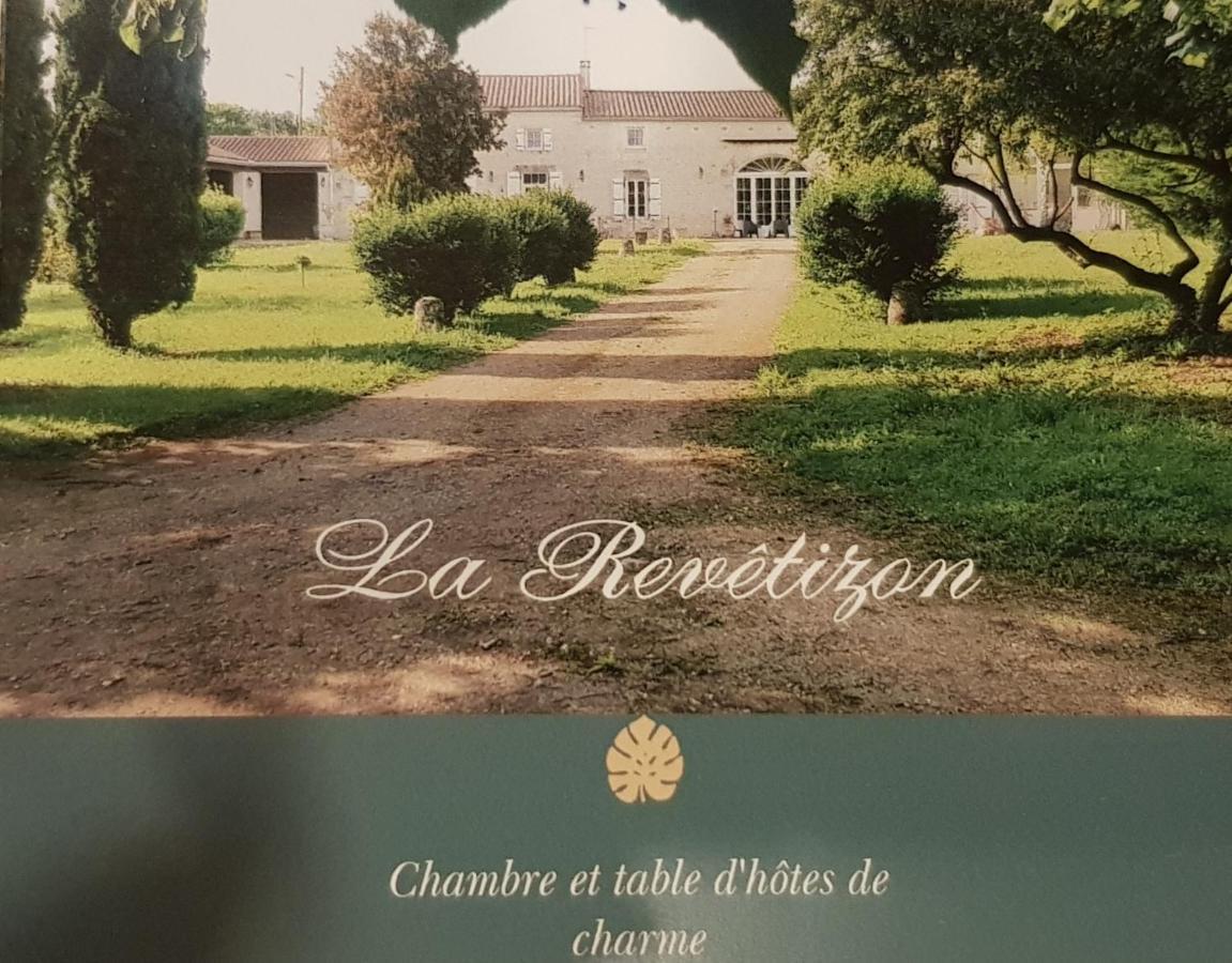 Bed and Breakfast La Revetizon Siecq Exterior foto